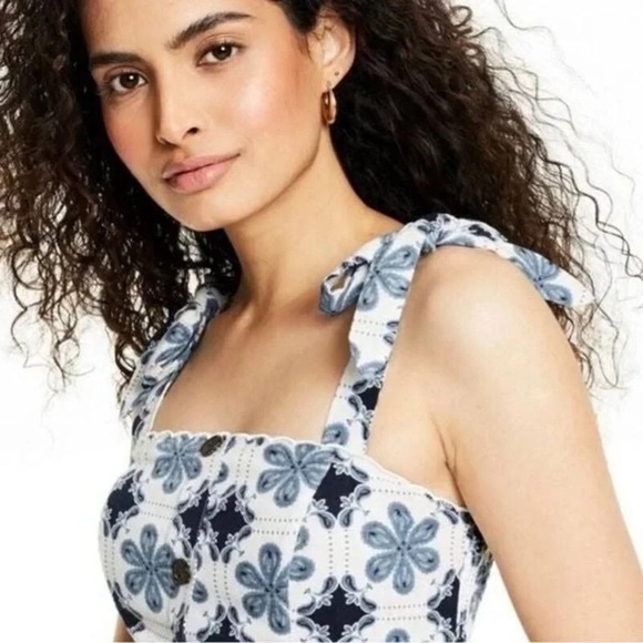 Agua Bendita Women's Coral Tile Print Button-Front Tank Top Cream/Navy Plus 1X - Picture 1 of 5